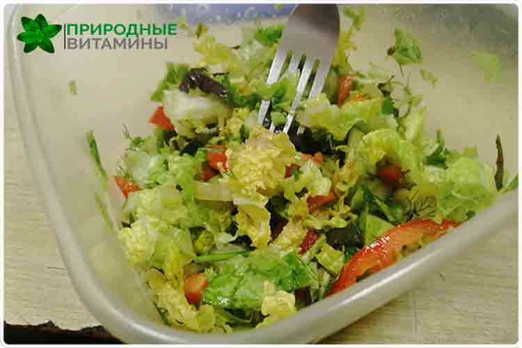 салат из зелени